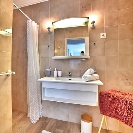 Holiday home Holiday Les Cariatides 2 By Interhome *