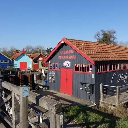 Les Cariatides 2 By Interhome Semesterbostad Saint-Pierre-d'Oleron